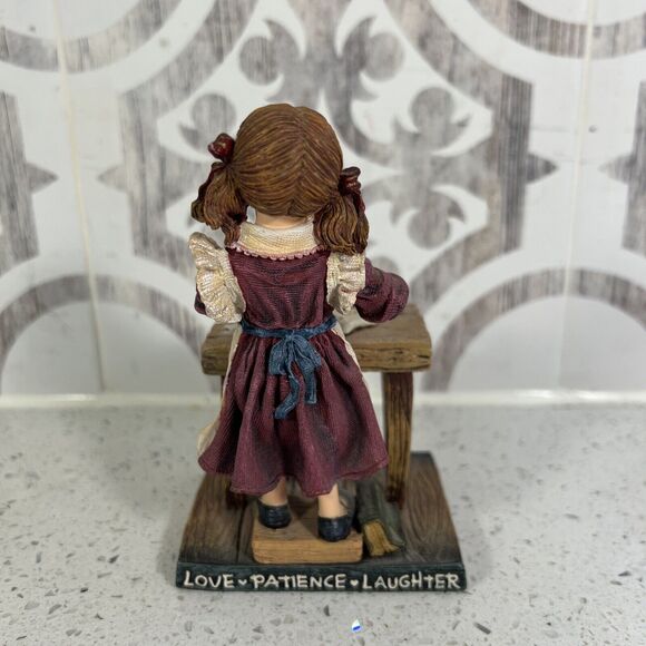 Boyds Yesterday's Child "Dollstone Maggie...Grandmom's Helper" LE  Jan Series #7 - Picture 3 of 5